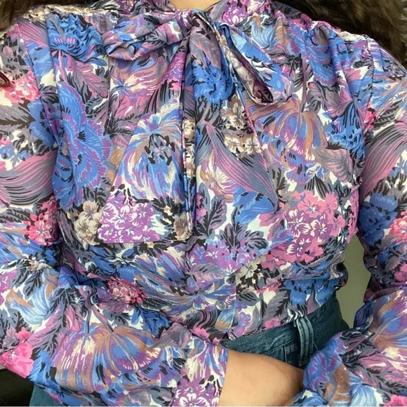 Vintage 70s Puss Bow Floral Button Down Blouse - Picture 5 of 5